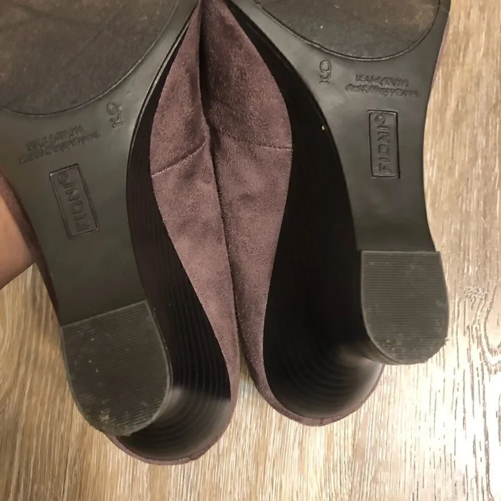 Fioni Dusty Purple Suede peep toe Wedge shoe 9